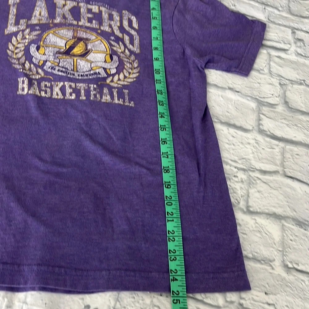 NBA Los Angeles Lakers t-shirt size XL kids - Picture 7 of 7